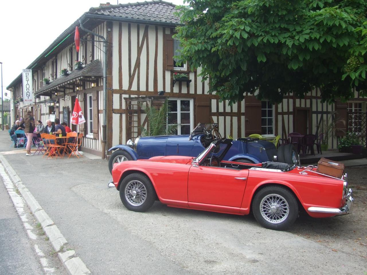 La Petite Auberge Chatelraould-Saint-Louvent エクステリア 写真